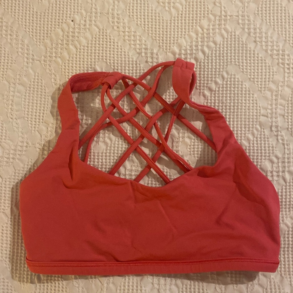 Pink lululemon free to be bra size 2
